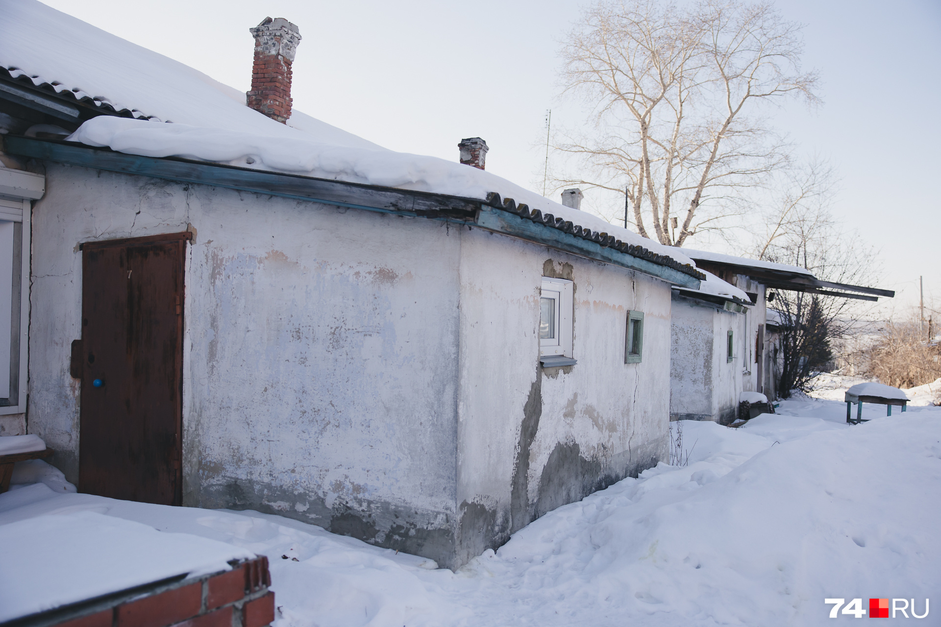 Спустя 20 с лишним лет у нее и соседей не осталось — люди перебрались в комфортное жилье Спустя 20 с лишним лет у нее и соседей не осталось — люди перебрались в комфортное жилье