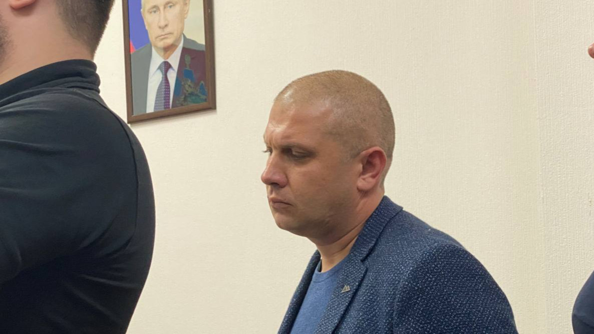 Cын экс-депутата ЗСК Метова получил штраф за избиение майора полиции на Гидрострое