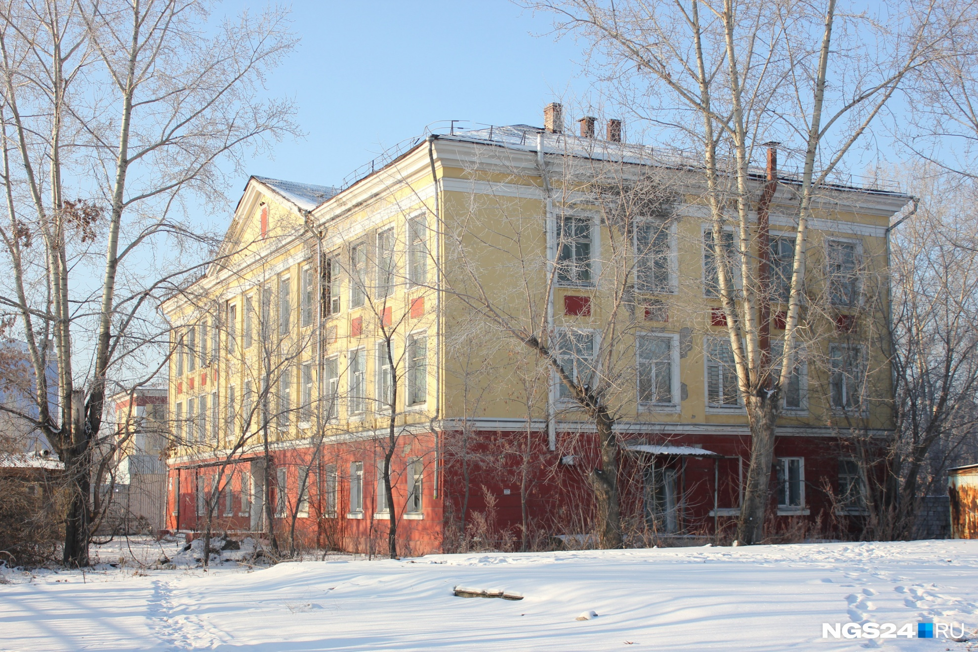 Это здание в районе КрасТЭЦ уже продано за 10,5 миллиона рублей