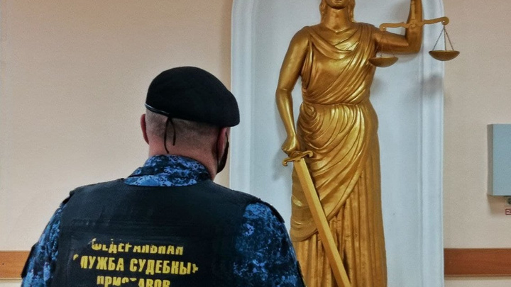 3 жителей Усть-Илимска предстанут перед судом за убийство человека и сожжение его трупа