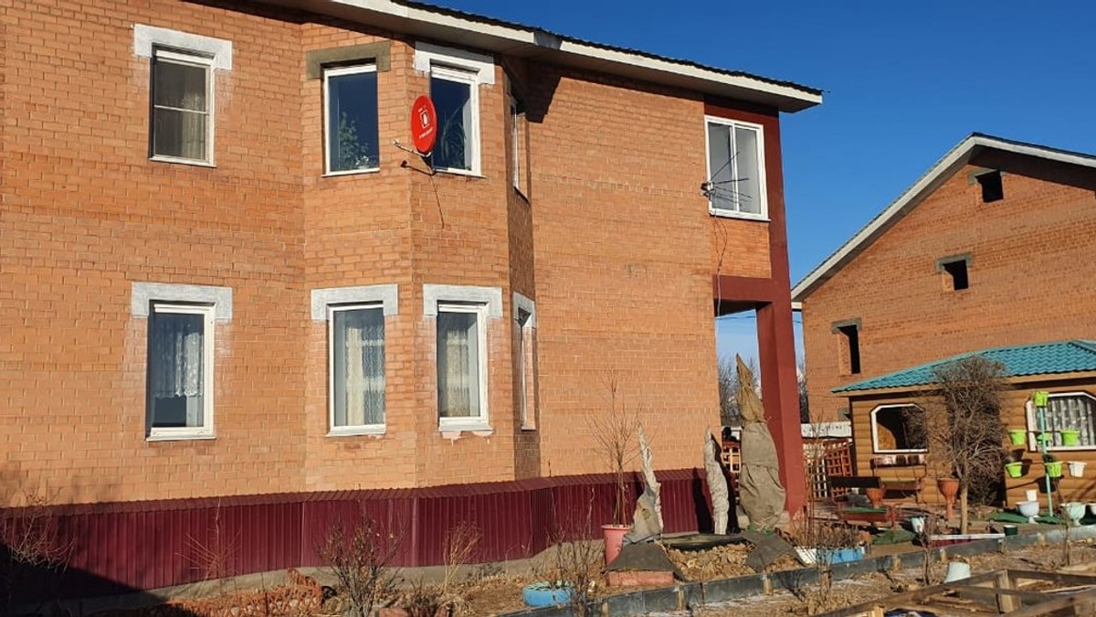 Многодетная семья в Забайкалье получила двухэтажный дом от правительства края