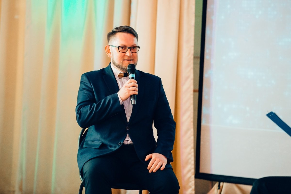 Преподаватель истории и обществознания Юрий Фоканов Преподаватель истории и обществознания Юрий Фоканов
