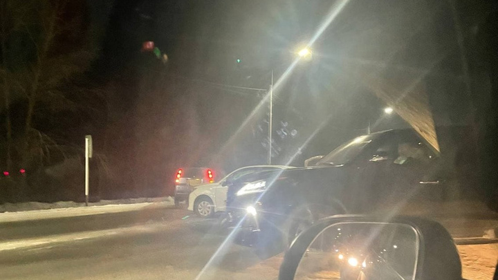 Три автомобиля столкнулись на Объездном шоссе в Чите — движение в одну сторону затруднено