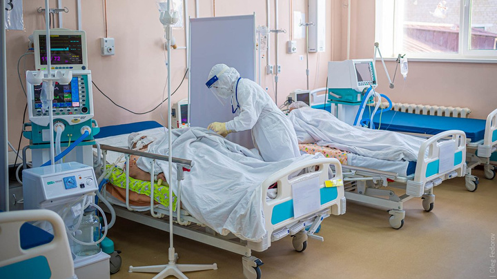 6154 пациента с COVID-19 умерли в Приангарье в 2021 году – в 4 раза больше, чем в 2020-м