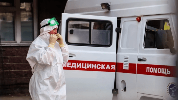 Смертность от ковида будет расти: когда закончится пятая волна коронавируса в России