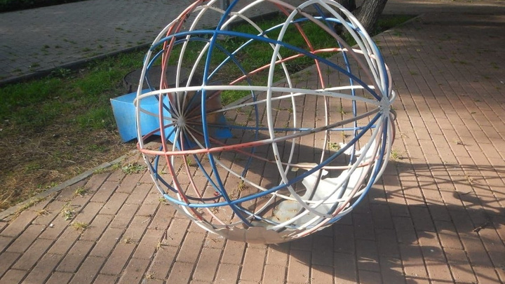 Металлический шар упал на ребёнка в Иркутске – главное за 25 августа
