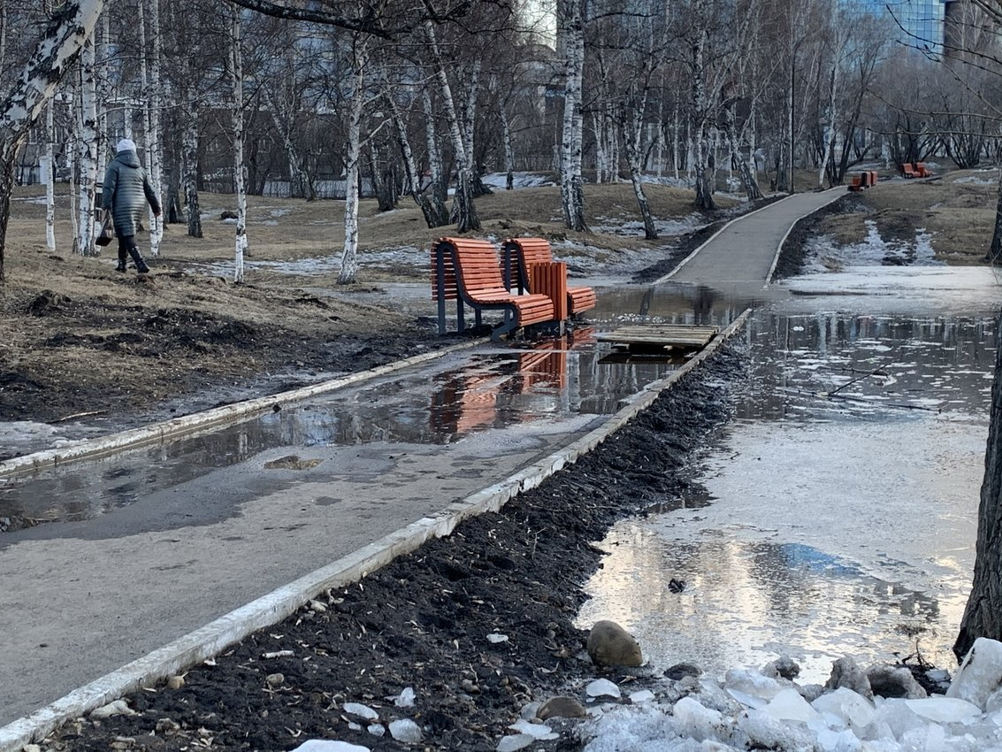 Иркутянка в нижнем белье протестовала против ям на дорогах - 2 апреля 2021  - ircity.ru