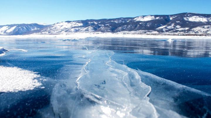 Ледовую переправу на Ольхон пока не открыли из-за тонкого льда
