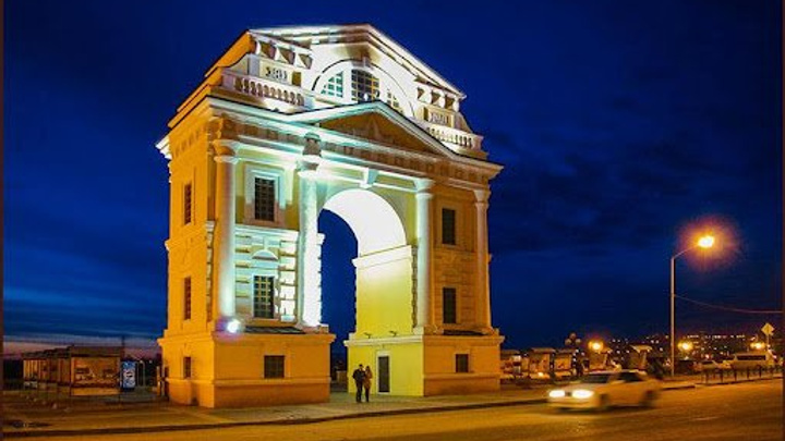 Фасад «Московских ворот» в Иркутске отремонтируют в течение месяца