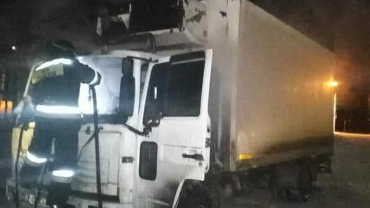 Двое мужчин погибли в загоревшемся грузовике в Иркутске