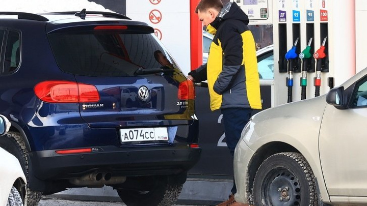 Бензин по 50 рублей — это лишь начало. Что ждёт топливный рынок в 2022 году