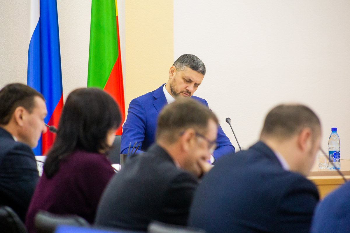 Александр Осипов на оперативном совещании с правительством края