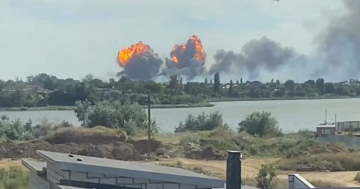 Аэродром Саки взрыв. Взрыв в Севастополе. Пожар в Крыму.