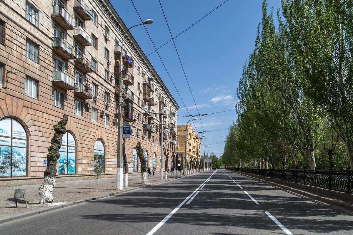 Улица проспект ленина. Улица Ленина Волгоград. Пр Ленина Волгоград. Улица проспект Ленина Волгоград. Волгоград Центральная улица.