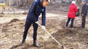 Футболисты «Крыльев Советов» убрали самарские дворы от мусора
