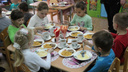Антимонопольщики надавили: привозить еду в детские сады Ярославля будут разные фирмы
