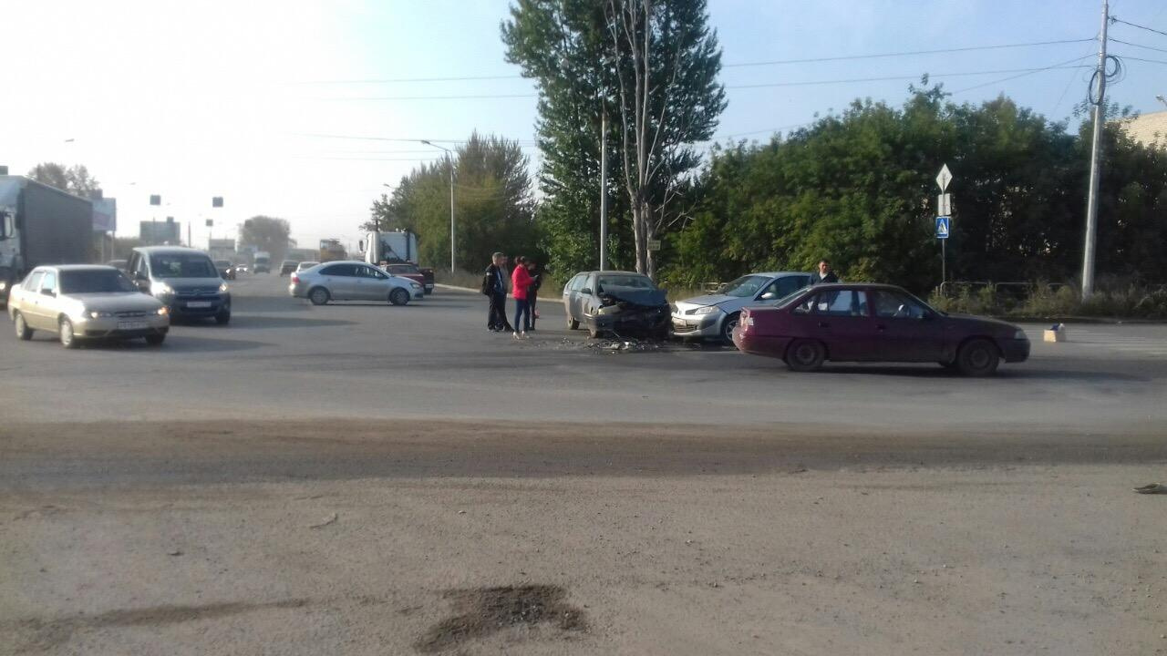Неудачный поворот привел к ДТП Неудачный поворот привел к ДТП