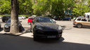 Я паркуюсь, как чудак: «доска почета» ростовских водителей, бросающих машины на тротуарах и газонах