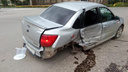 В Жигулёвске «Гранта» лишилась колеса в ДТП с «двенадцатой», пострадали две пассажирки