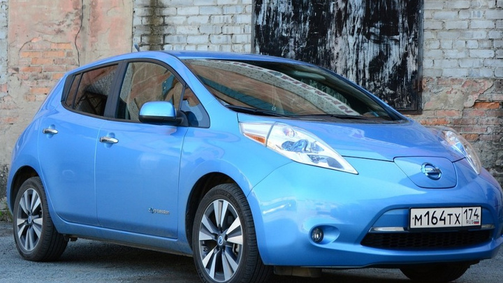 Электромобиль Nissan Leaf: удобно ли ездить по Челябинску на транспорте будущего