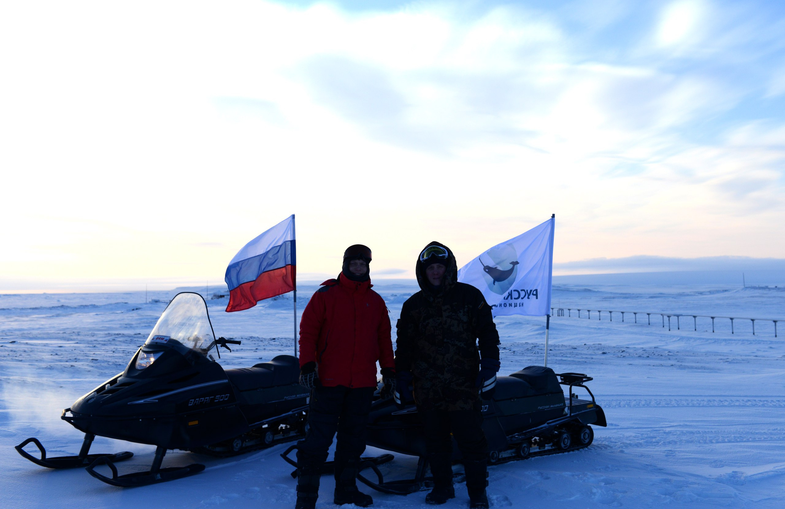 От «Русской Арктики» на Земле Александры проголосовали двое инспекторов — Александр Морев и Денис Менников От «Русской Арктики» на Земле Александры проголосовали двое инспекторов — Александр Морев и Денис Менников