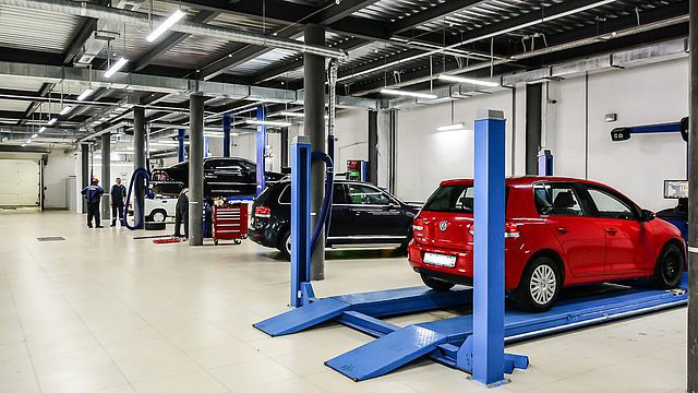 "What is the width of the freshly obtained stopper pads and the least possible measurement for the pads' width? The means to assess the depletion of the brake pads."