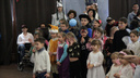 В Волгограде для детей-инвалидов устроили рождественское чудо