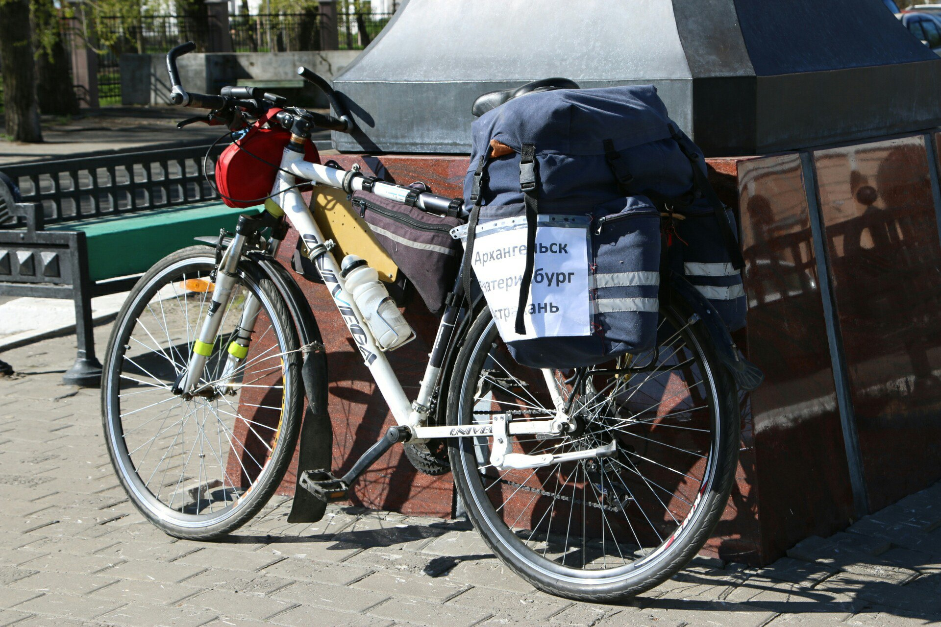 Свой велосипед турист приобрел в 2011 году, из «родных» деталей осталась только рама