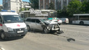 Ростовские полицейские вычислили компанию, устроившую на угнанном «Мерседесе» аварию на Буденновском