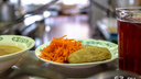 В столовых школ Самарской области нашли просроченные продукты питания