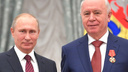 За особые заслуги: Путин вручил орден экс-губернатору Николаю Меркушкину