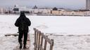 «Постоим еще неделю»: в Архангельске проверили прочность пешеходных переправ