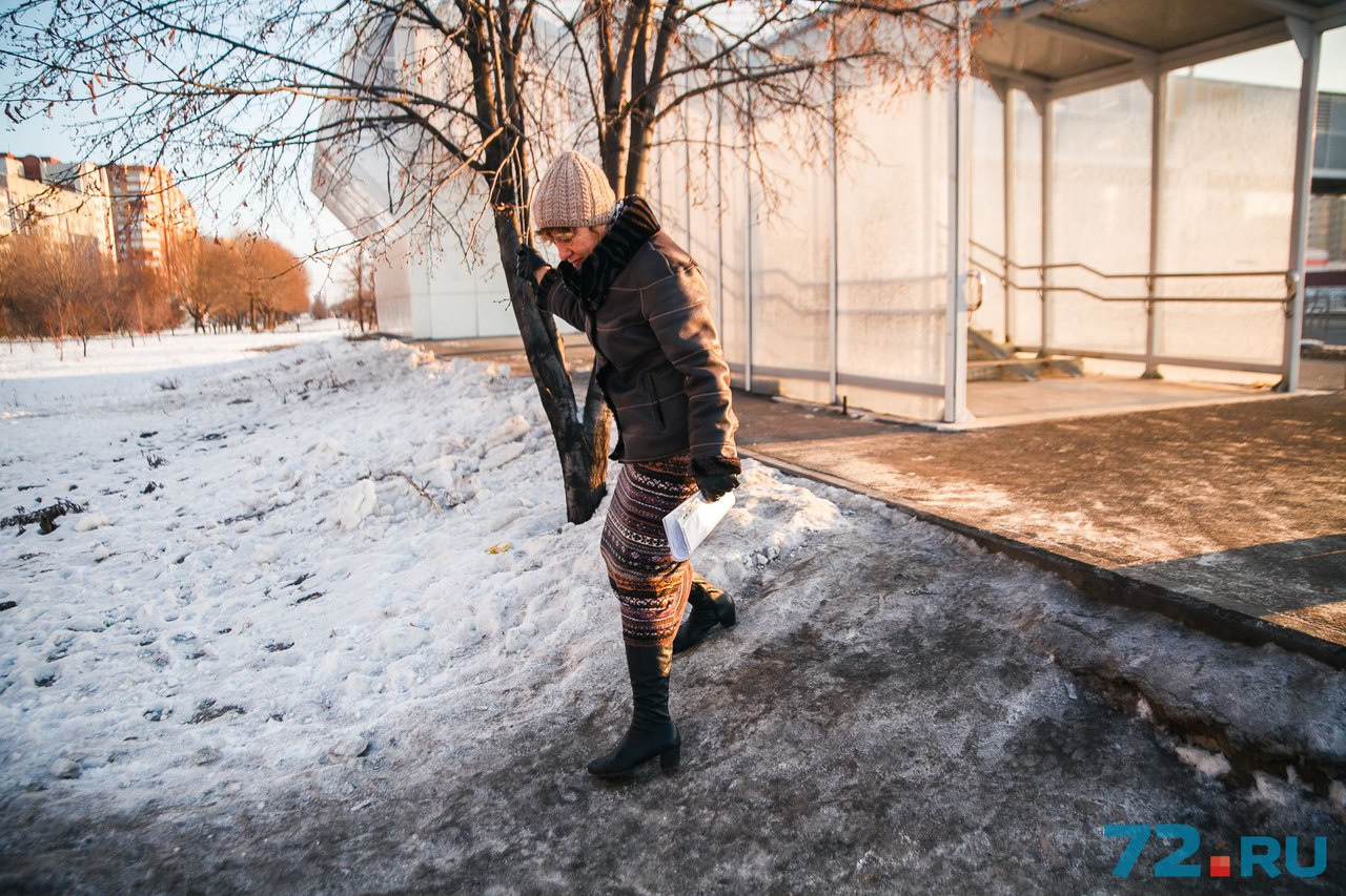 На этой горке недавно пенсионер травмировал ногу На этой горке недавно пенсионер травмировал ногу