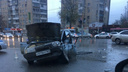 В Ростове маршрутка столкнулась с легковушкой: два человека ранены