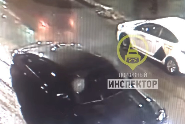 Кадр из видео на YouTube-канале "Дорожный инспектор. Санкт-Петербург"