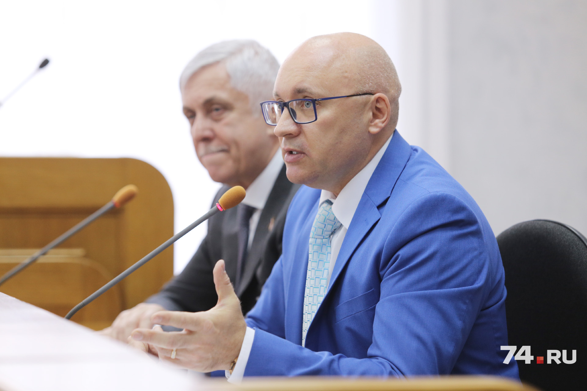Вадим Воробей собрал производителей и сетевиков за круглым столом Вадим Воробей собрал производителей и сетевиков за круглым столом