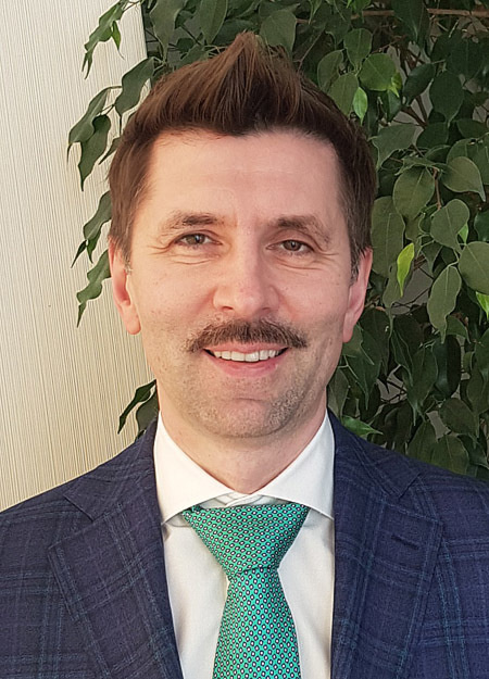 Руководитель правового департамента
