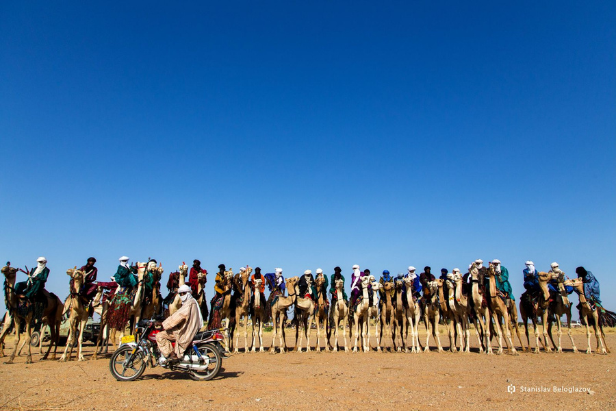 Праздник Кюр Сале — гонки на верблюдах.