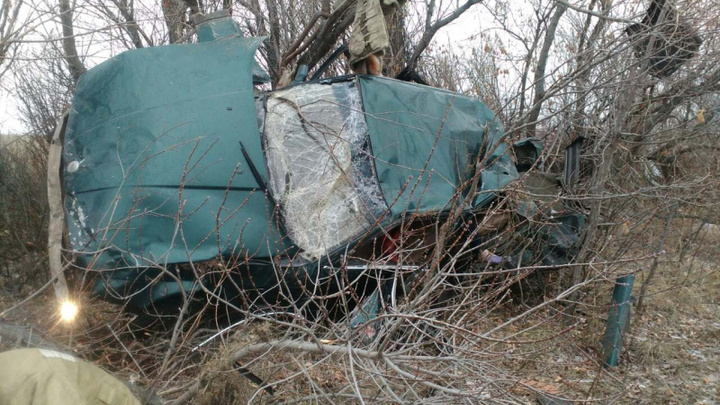 Смертельный занос: водитель и пассажирка погибли в BMW на трассе в Челябинской области