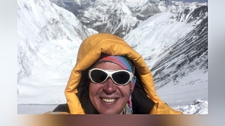 «За 30 минут до горного пика закончился кислород»: история тюменца о восхождении на Эверест