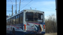 В Рыбинске водитель троллейбуса устроил разборки с девушкой-зацепером: кадры