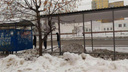 В Ярославле снег с дорог сгрузили в остановку