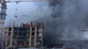 В Ростове рядом с заводом «Красный Аксай» горит свалка