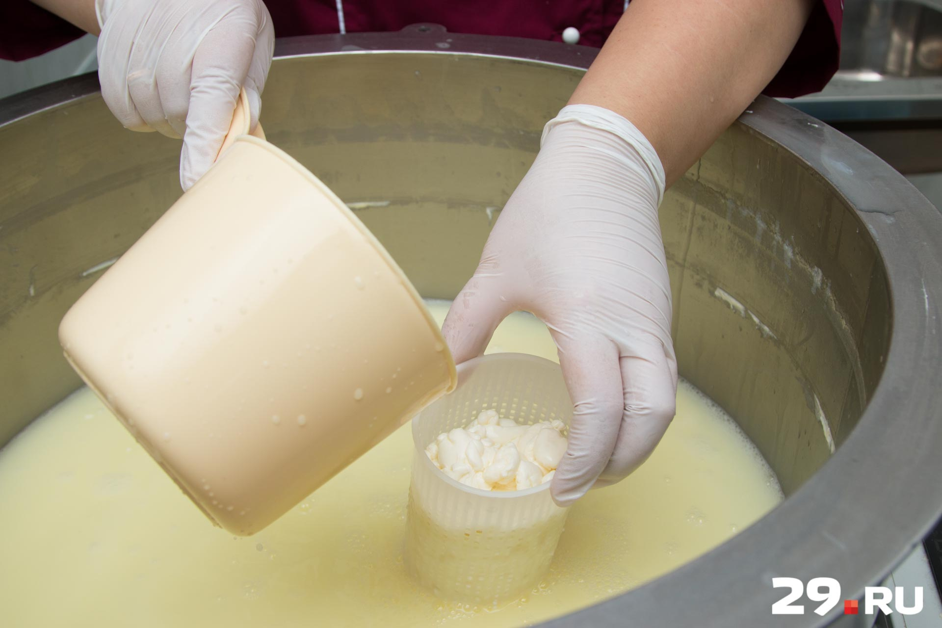 Сыворотка — хоть и остаточный, но уникальный и полезный продукт, у которого тоже есть свои покупатели Сыворотка — хоть и остаточный, но уникальный и полезный продукт, у которого тоже есть свои покупатели