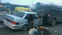 В Самаре на Московском шоссе ВАЗ-2115 врезался в четыре припаркованных авто