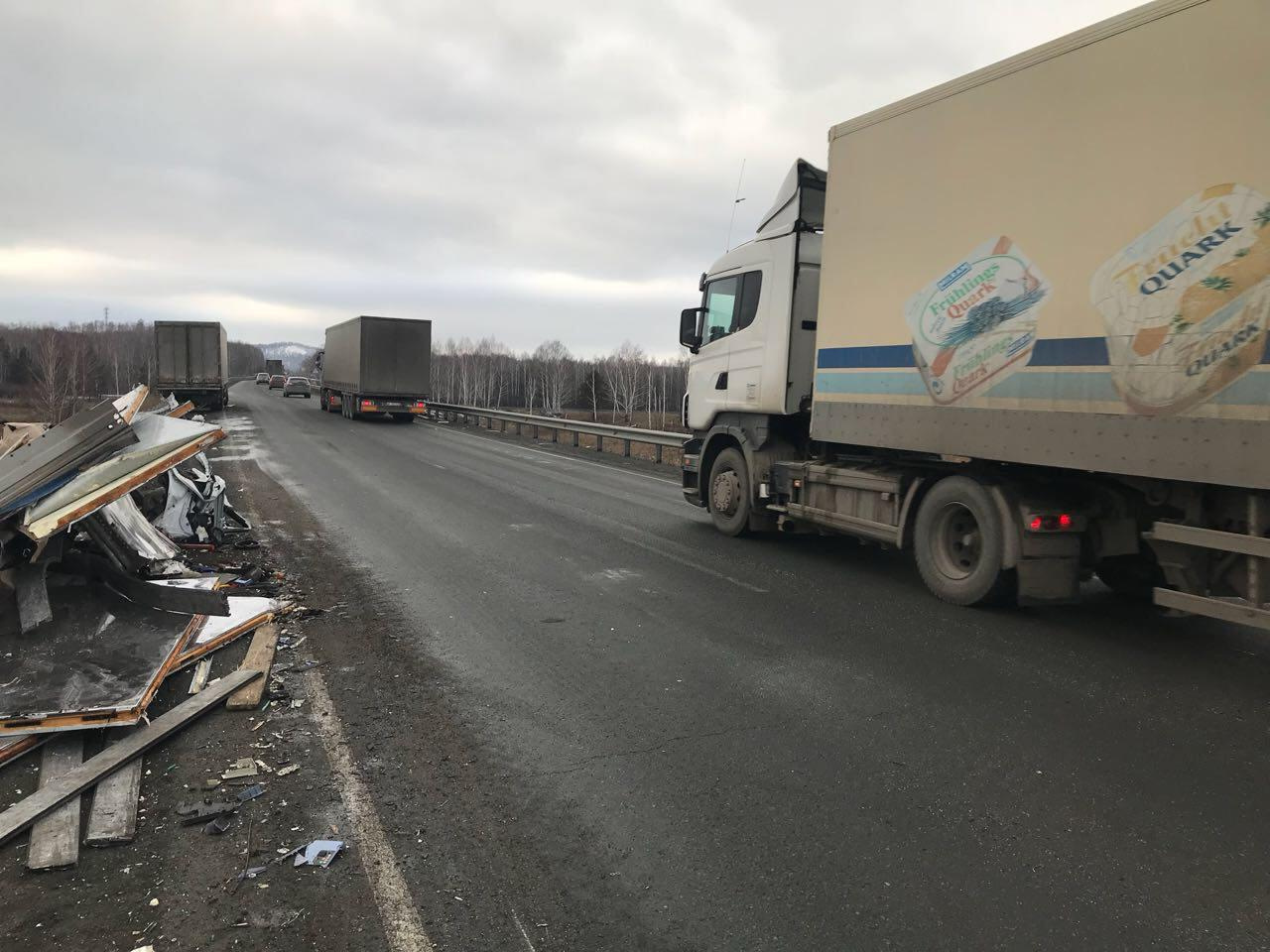 В ДТП погибли два человека В ДТП погибли два человека