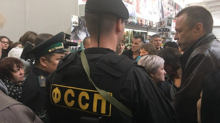 Судебные приставы закрыли торговый центр «На Минской»