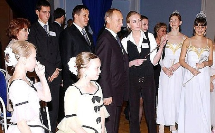 В один из визитов глава государства посещал Дягилевскую гимназию