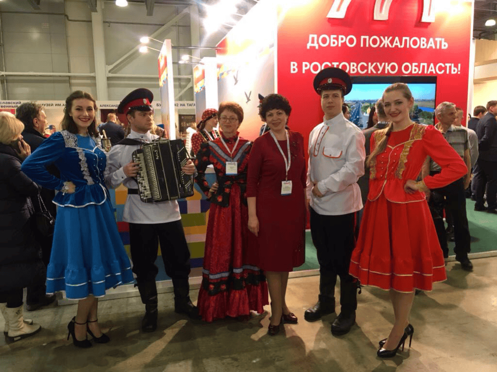 В Москве донской музей поддержал народный эстрадный ансамбль «Виктория» В Москве донской музей поддержал народный эстрадный ансамбль «Виктория»