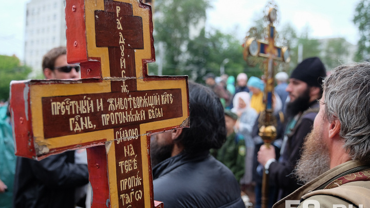 Крестный ход: пермские паломники отправились пешком до Белогорского монастыря